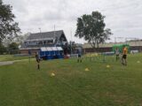 De Nationale Voetbaldag 2021 voor S.K.N.W.K. JO17-1 en JO15-1) (68/166)